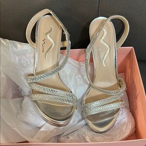 Nina Women's Silver Strappy Sandals